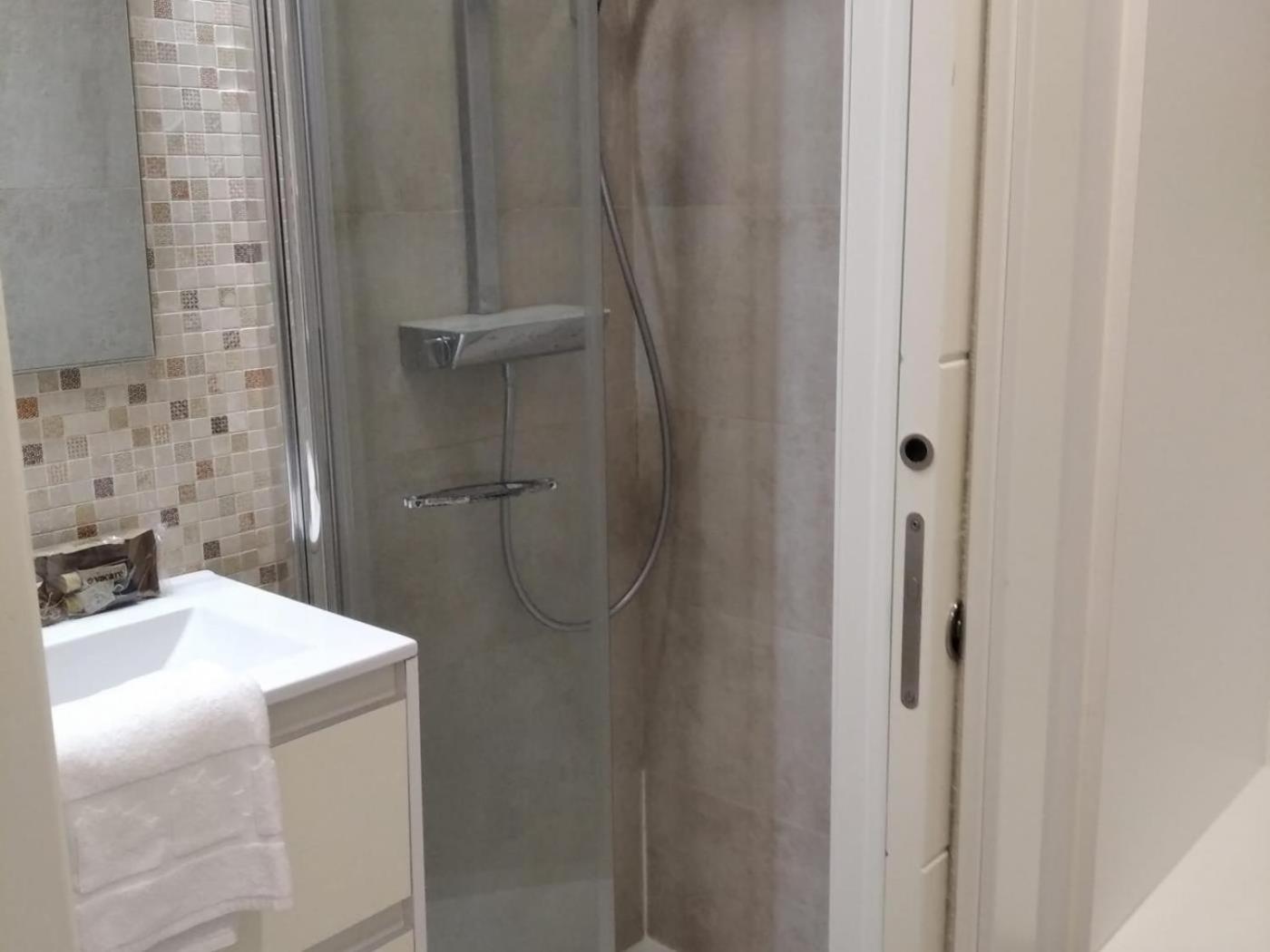 Ferienwohnung Nuevo! Piso En Pleno Centro Santander Zimmer foto